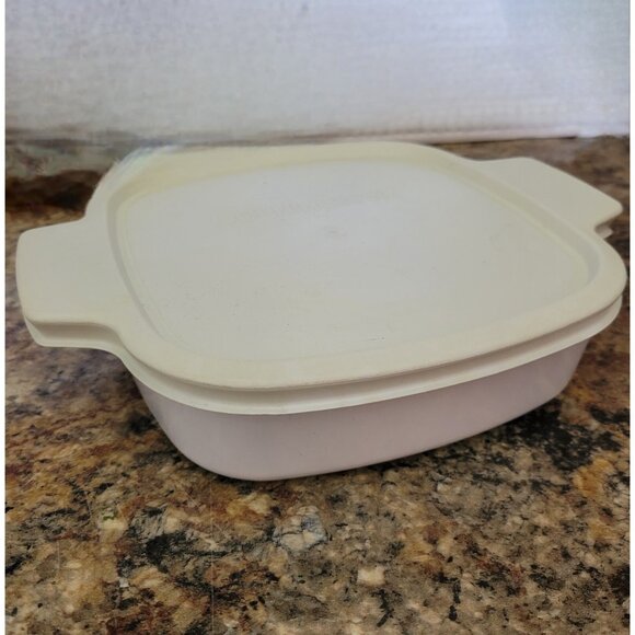 Corning Ware Solid White A-1-B Casserole w/Plastic Lid (A-1-PC) 1 Quart EUC - Picture 1 of 8